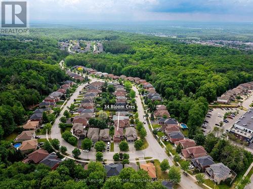 34 Bloom Crescent, Barrie, ON 