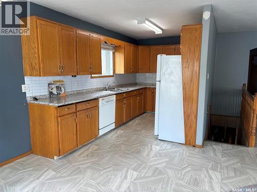 1012 Stadacona Street E, Moose Jaw, SK 