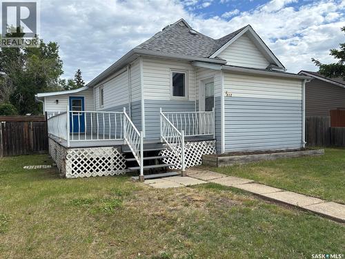 1012 Stadacona Street E, Moose Jaw, SK 