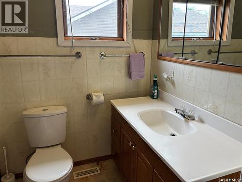 1012 Stadacona Street E, Moose Jaw, SK 