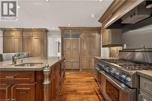 23 Lantern Lane, Dundas, ON 