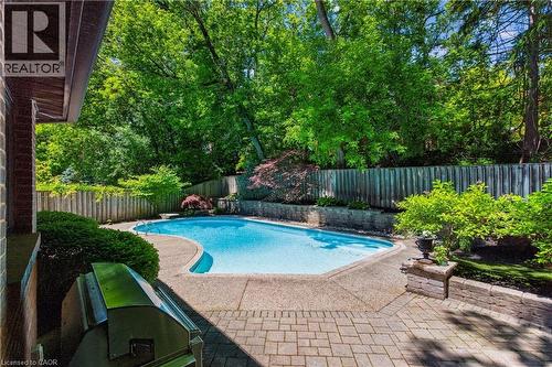 23 Lantern Lane, Dundas, ON 
