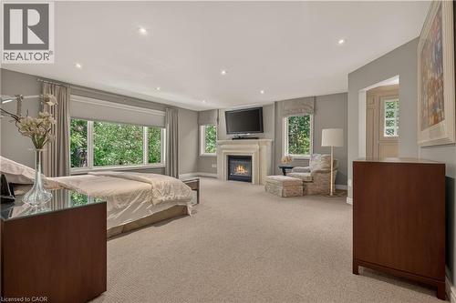 23 Lantern Lane, Dundas, ON 