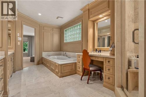23 Lantern Lane, Dundas, ON 
