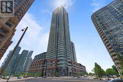 4208 - 430 SQUARE ONE DRIVE Mississauga, ON L5B 0R7