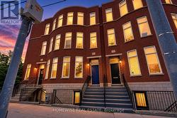 476 KING STREET E Toronto, ON M5A 1L8