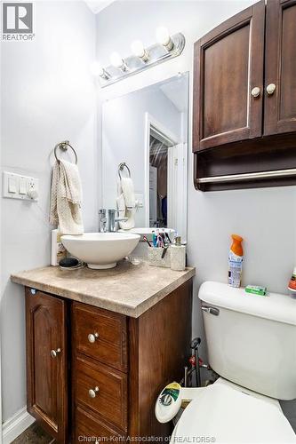 6 Biddell Avenue, Chatham, ON 