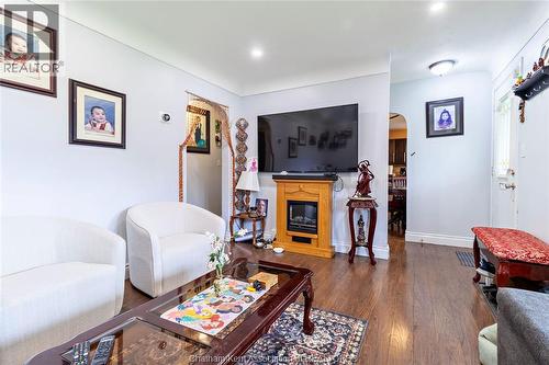 6 Biddell Avenue, Chatham, ON 