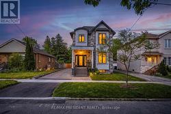 3 HIGHVALE ROAD Toronto, ON M1L 3R2