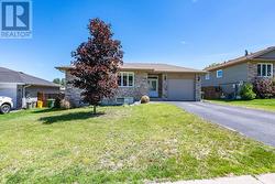74 OAK AVENUE Petawawa, ON K8H 0B5
