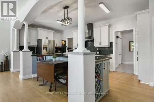 37 Windfield Crescent, Ottawa, ON - Indoor Photo Showing Kitchen