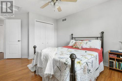 37 Windfield Crescent, Ottawa, ON - Indoor Photo Showing Bedroom