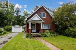 24 LIBERTY STREET N Clarington (Bowmanville), ON L1C 2L6