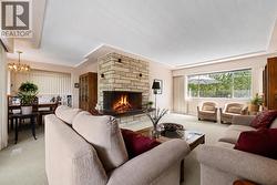 689 POPLAR STREET  Coquitlam, BC V3J 3K7