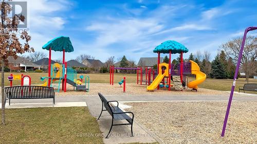 4447 Spruce Avenue, Burlington, ON 