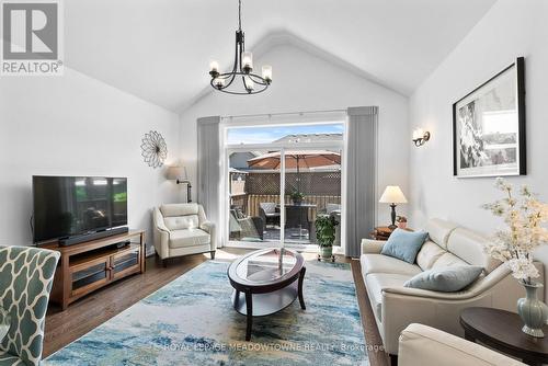 24 Cosmopolitan Common, St. Catharines, ON 