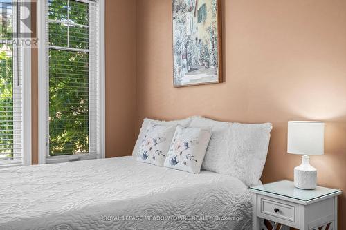 24 Cosmopolitan Common, St. Catharines, ON 