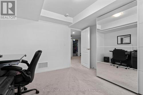 24 Cosmopolitan Common, St. Catharines, ON 