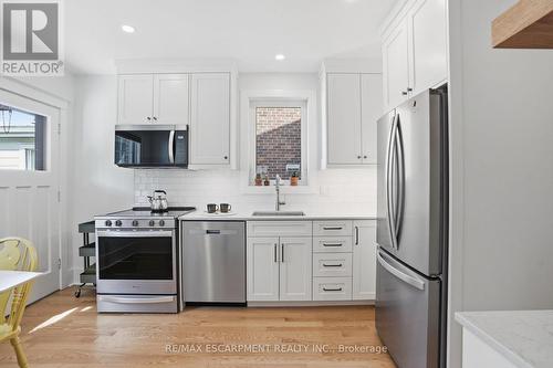 97 Cline Avenue N, Hamilton, ON 
