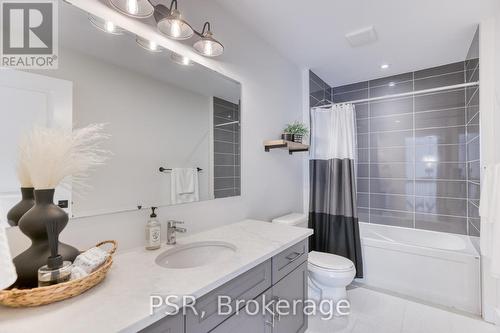 577 Doonwoods Crescent, Kitchener, ON 