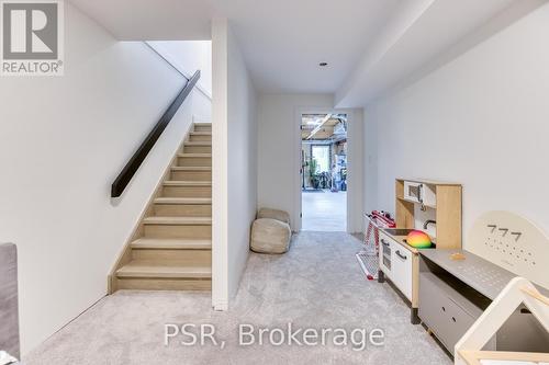 577 Doonwoods Crescent, Kitchener, ON 