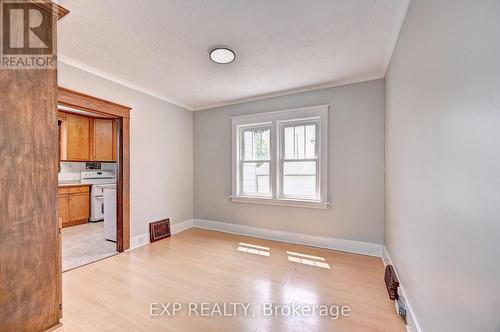 147 Courtland Avenue E, Kitchener, ON 