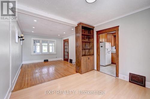 147 Courtland Avenue E, Kitchener, ON 