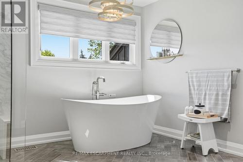 617 Grays Road, Hamilton, ON 