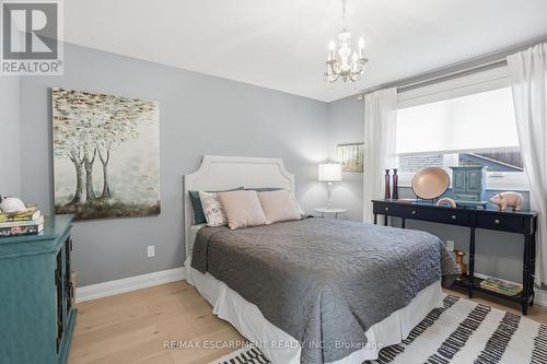 617 Grays Road, Hamilton, ON 