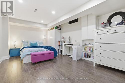 680 Sweetwater Place, Mississauga, ON 