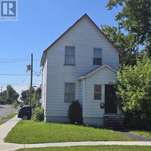 202 5TH STREET W  Cornwall, ON K6J 2V1