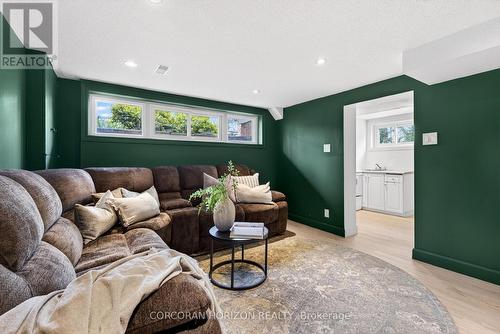 77 Mineola Road E, Mississauga, ON 
