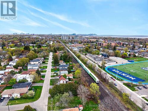 77 Mineola Road E, Mississauga, ON 