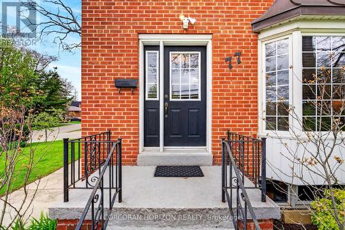 77 Mineola Road E, Mississauga, ON 