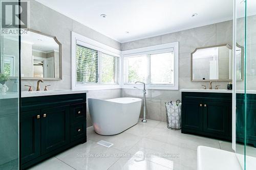 5 piece Ensuite - 3739 St. Laurent Court, Mississauga, ON 