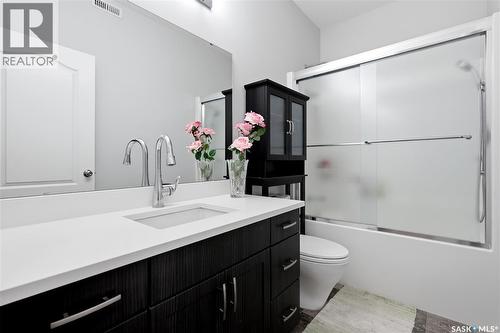 2640 Makowsky Crescent, Regina, SK 