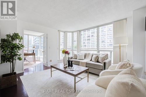506 - 7 CARLTON STREET  Toronto, ON M5B 2M3