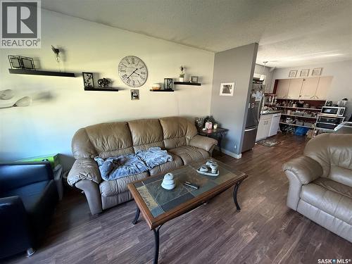 103 4Th Avenue Se, Weyburn, SK 
