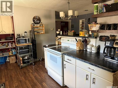 103 4Th Avenue Se, Weyburn, SK 