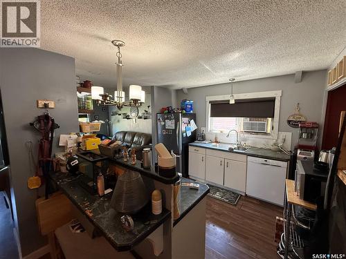 103 4Th Avenue Se, Weyburn, SK 