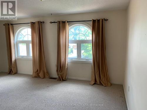 Bright spacious primary room - Upper - 29 Irwin Drive, Barrie, ON 