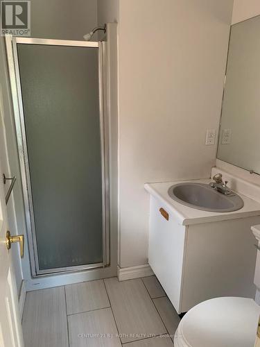 Primary Ensuite bathroom - Upper - 29 Irwin Drive, Barrie, ON 