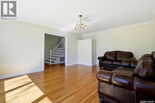 49 Scott Street, Regina, SK 