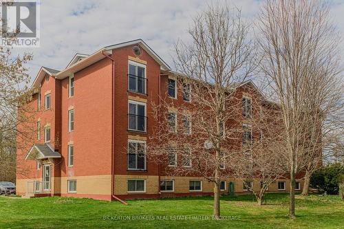 205 - 540 TALBOT PLACE  Gananoque, ON K7G 3C6