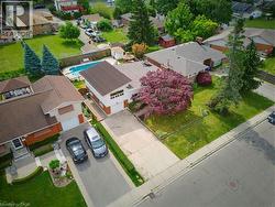 24 GRANDE Avenue  Stoney Creek, ON L8G 2E1