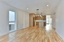 8377 10e Avenue  Montréal (Villeray/Saint-Michel/Parc-Extension), QC H1Z 3B4