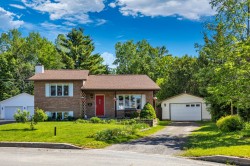 297 Rue des Jacinthes Gatineau (Gatineau), QC J8R 1L9