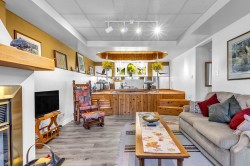 Family Room - 