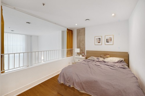 Mezzanine - 408-1212 Rue Bishop, Montréal (Ville-Marie), QC - Indoor Photo Showing Bedroom