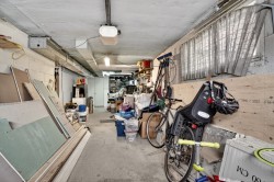 Garage - 